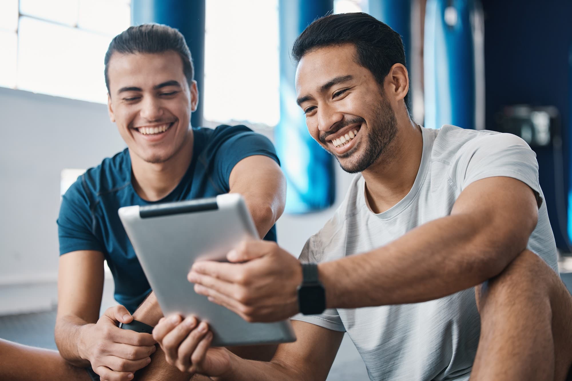 Digital connections between gym members using engagement software